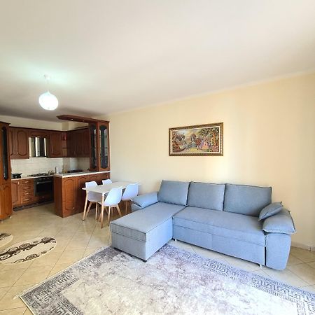 Erin Apartments Vlorë エクステリア 写真
